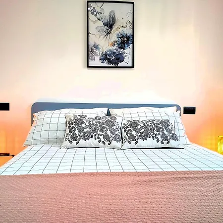 Ely Apartment *