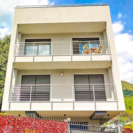 Ely Apartment